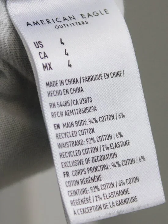 American Eagle AE Patch Me Up Blue Floral High-Rise Denim Mom Shorts Size 4 - Picture 6 of 11